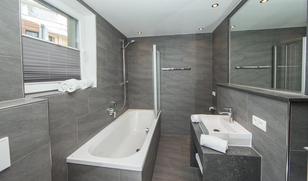 Silva Peak Residences Galtuer - Paznaun - Inkl Premium Silvretta Card الغرفة الصورة